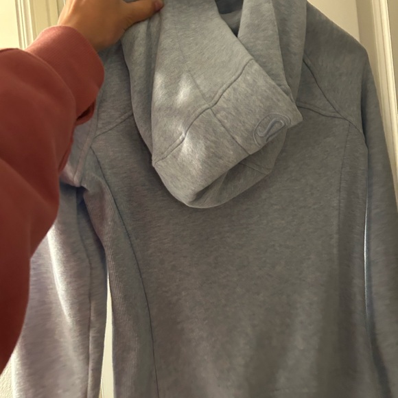 Lululemon Scuba zip up! Blue lien! - Picture 2 of 3